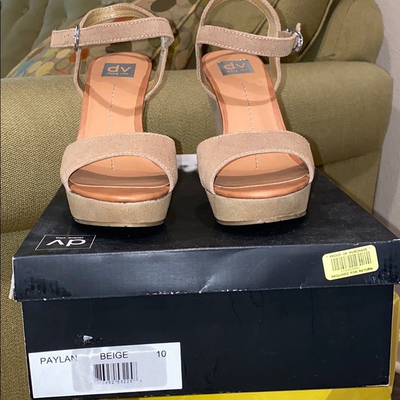 Women’s Dolce Vita Shoes - Picture 6 of 10